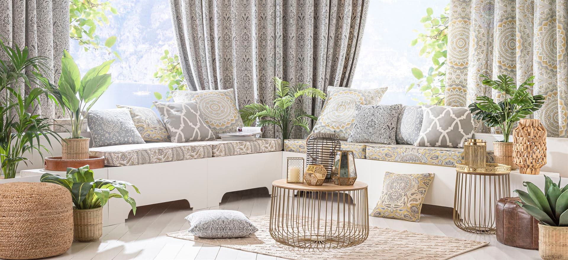 Curtains and blinds made to measure in Fleet